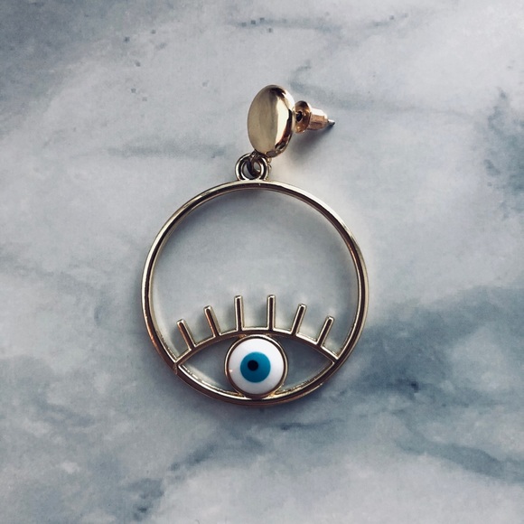 ❌SOLD❌See You Earring - Picture 3 of 3